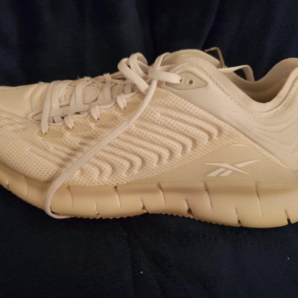 Reebok Women's White Size 9
